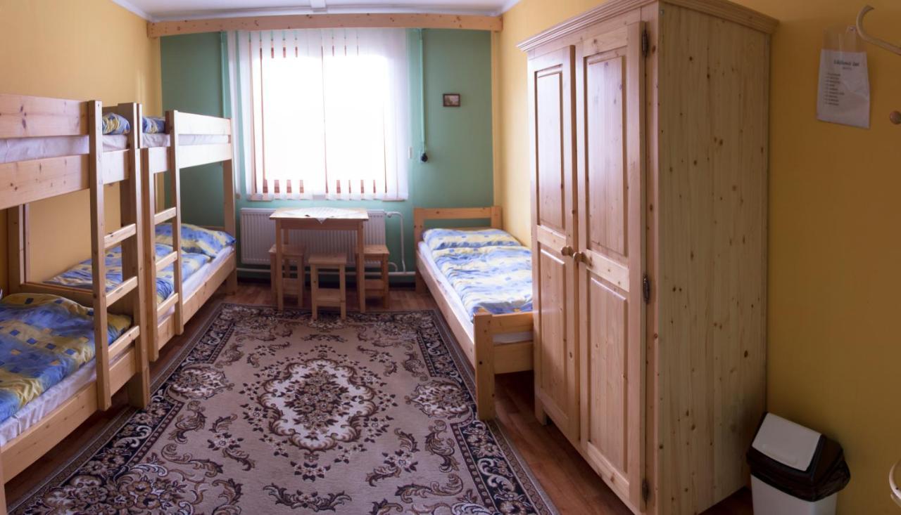Turisticka Ubytovna Forgac Oravsky Podzamok Extérieur photo