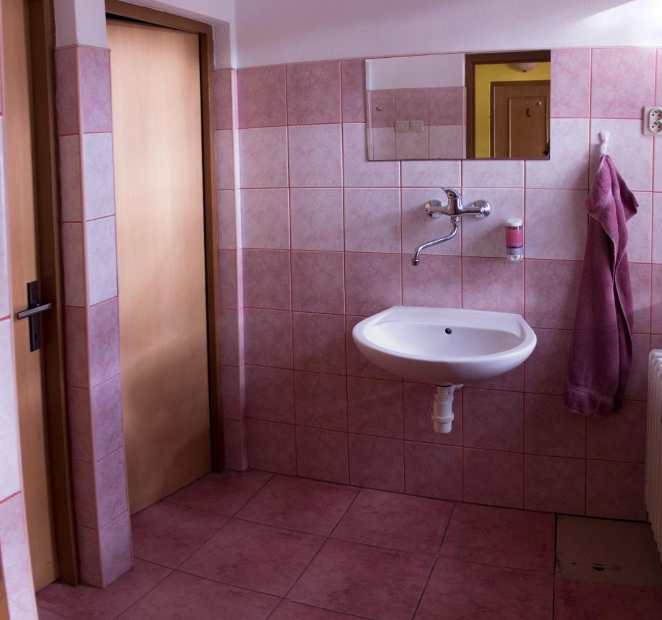 Turisticka Ubytovna Forgac Oravsky Podzamok Extérieur photo