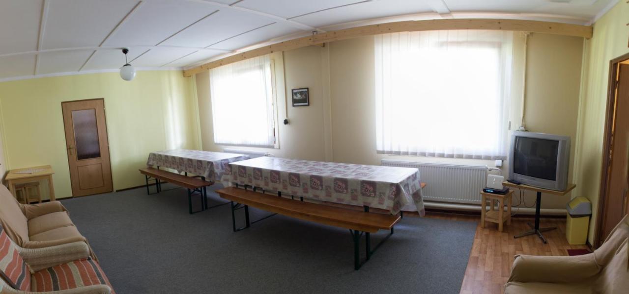 Turisticka Ubytovna Forgac Oravsky Podzamok Extérieur photo